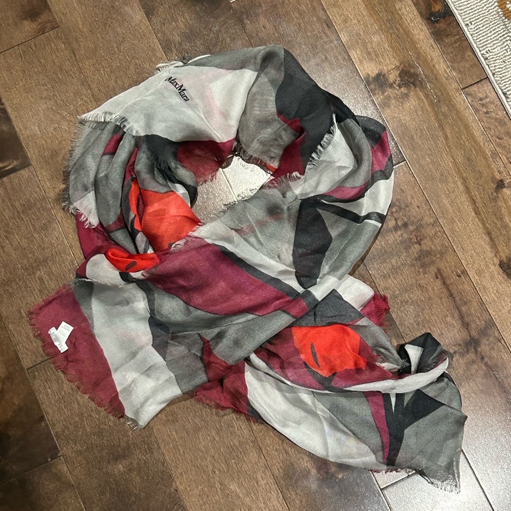 Max Mara abstract poppies scarf. Lightweight